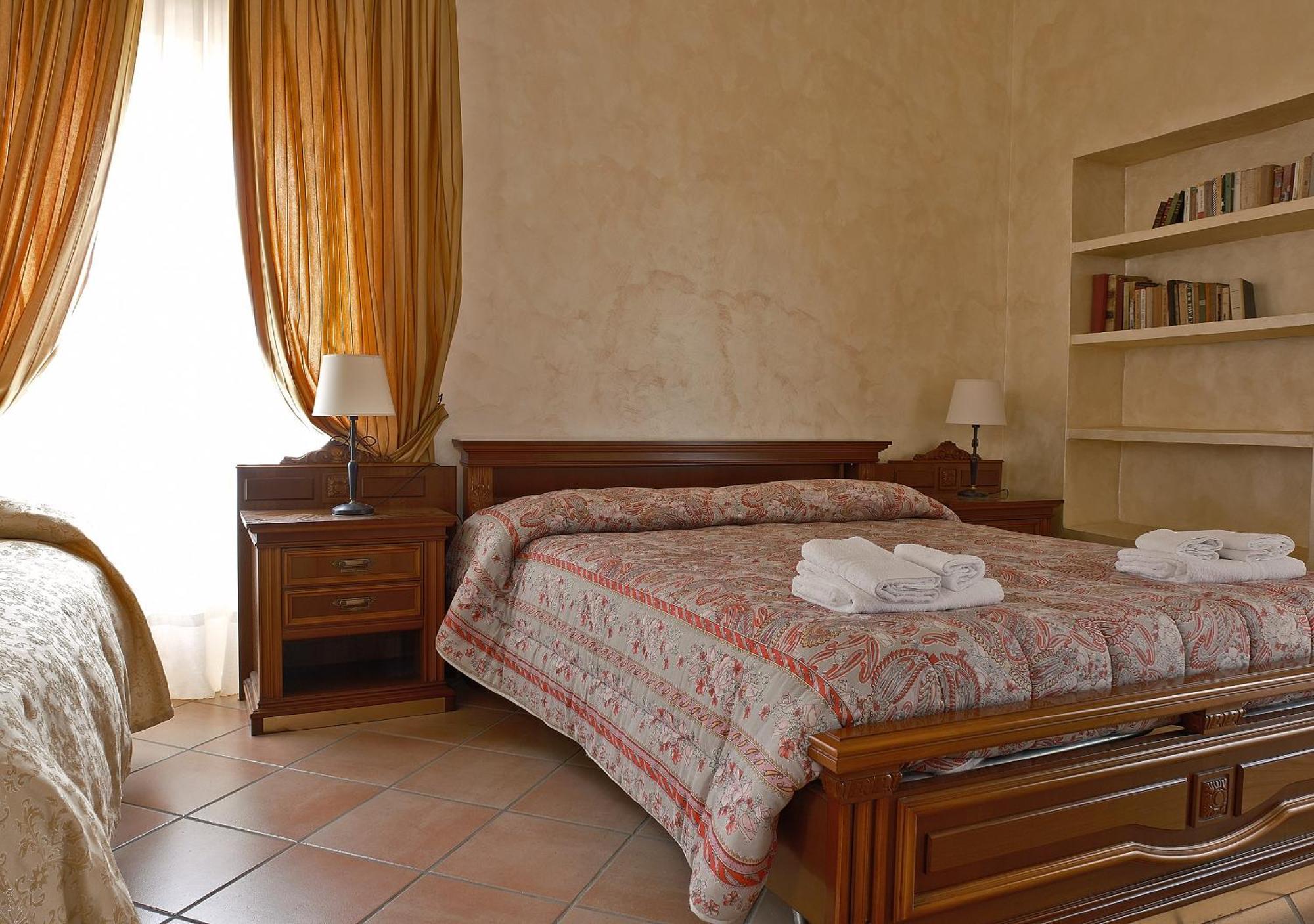 Conte Spencer Bed & Breakfast Caserta Vecchia Exterior photo